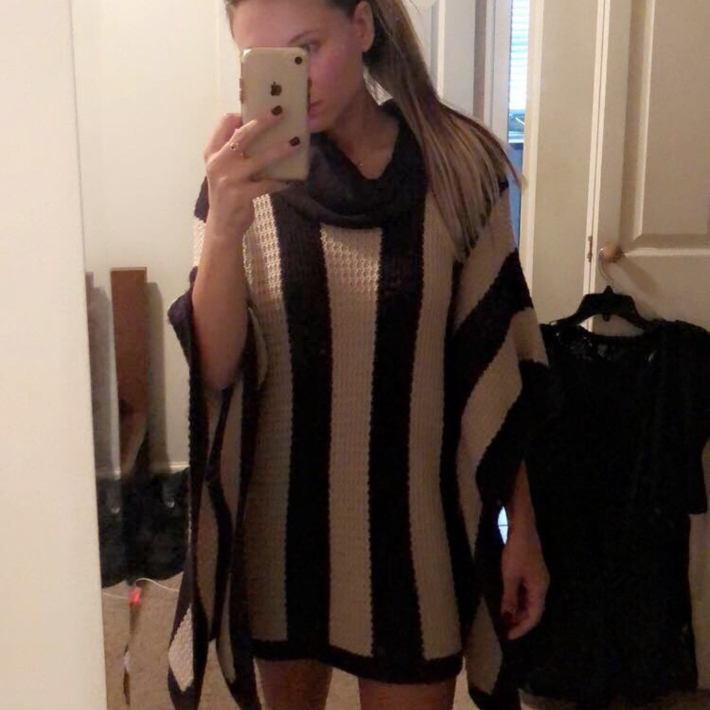 BNWT turtleneck sweater tunic size XS/S